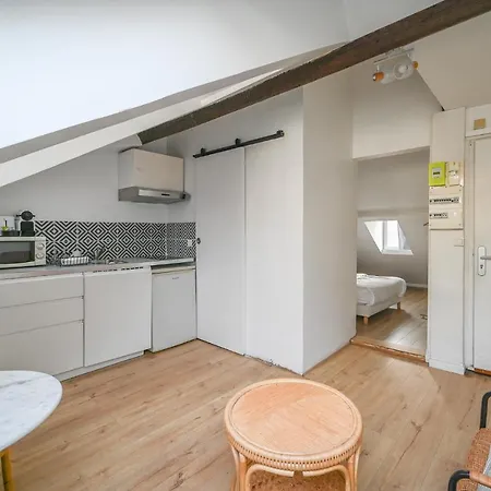 Clery 57 Apartment *
